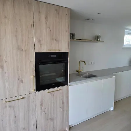 Сasa de vacaciones Luxury Bed & Wellness With Sauna And Jacuzzi Sint Pancras
