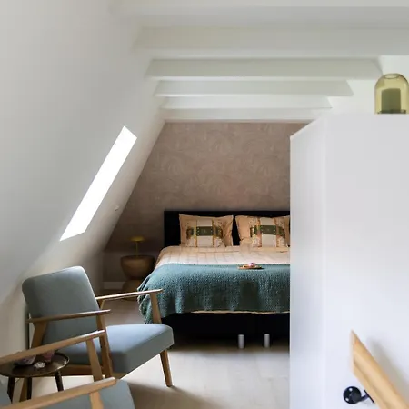 Casa de Férias Luxury Bed & Wellness With Sauna And Jacuzzi Sint Pancras