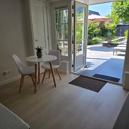 Luxury Bed & Wellness With Sauna And Jacuzzi Casa de Férias