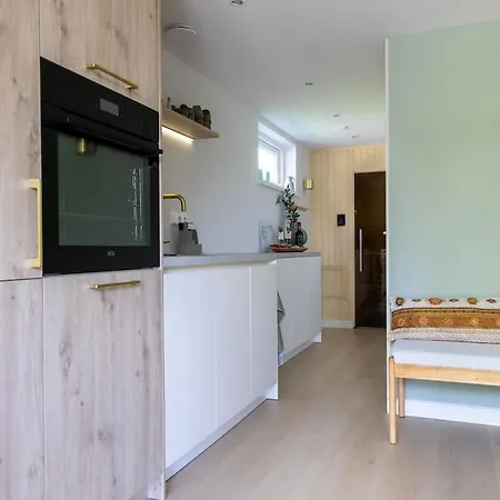 Luxury Bed & Wellness With Sauna And Jacuzzi Casa de Férias *