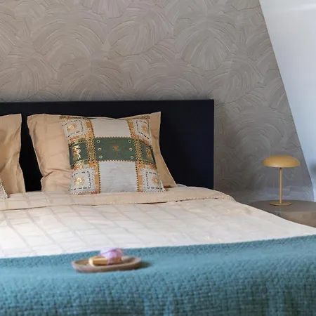 Casa de Férias Luxury Bed & Wellness With Sauna And Jacuzzi *